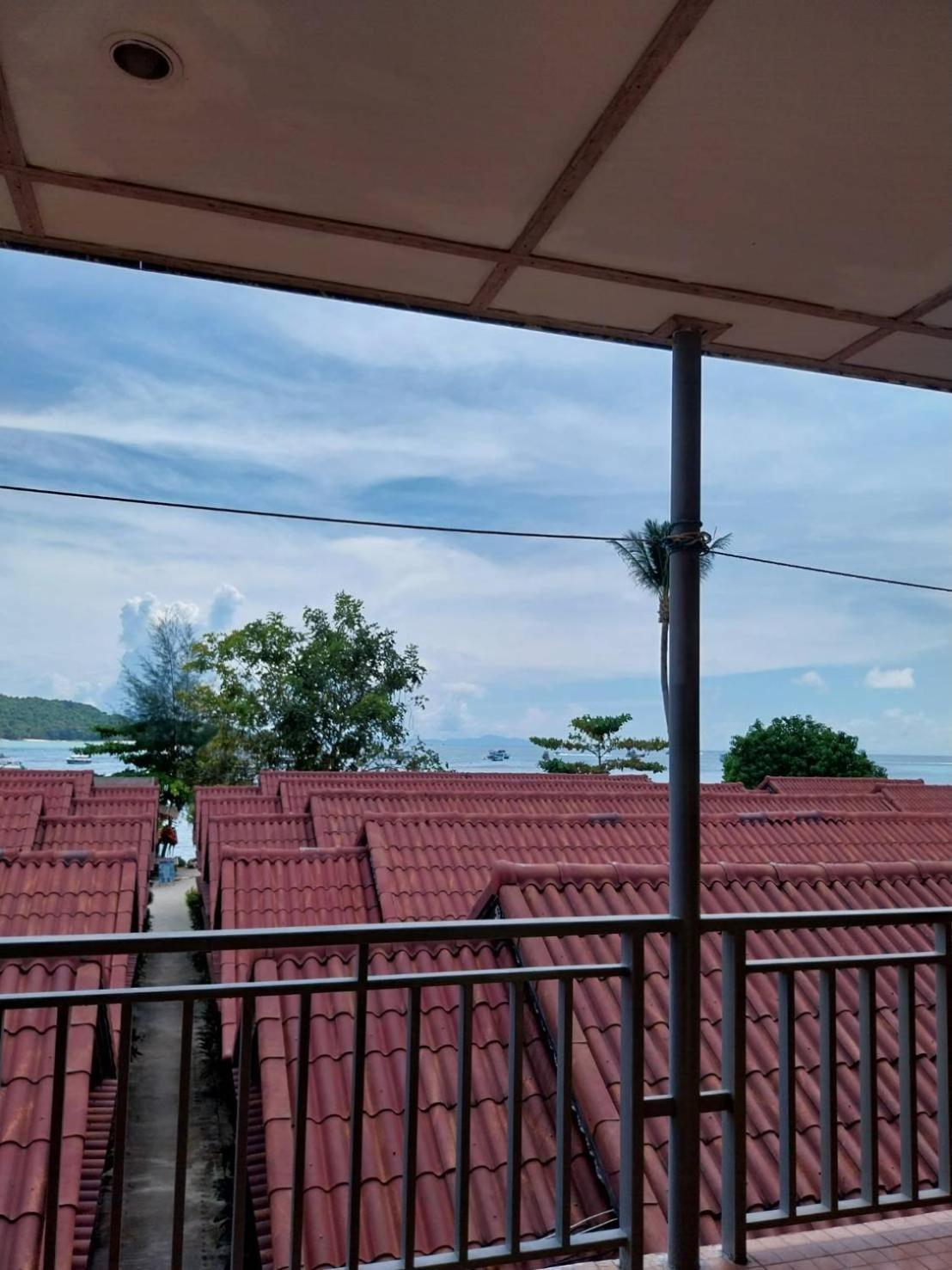 Phi Phi Sand Sea View Resort Zewnętrze zdjęcie